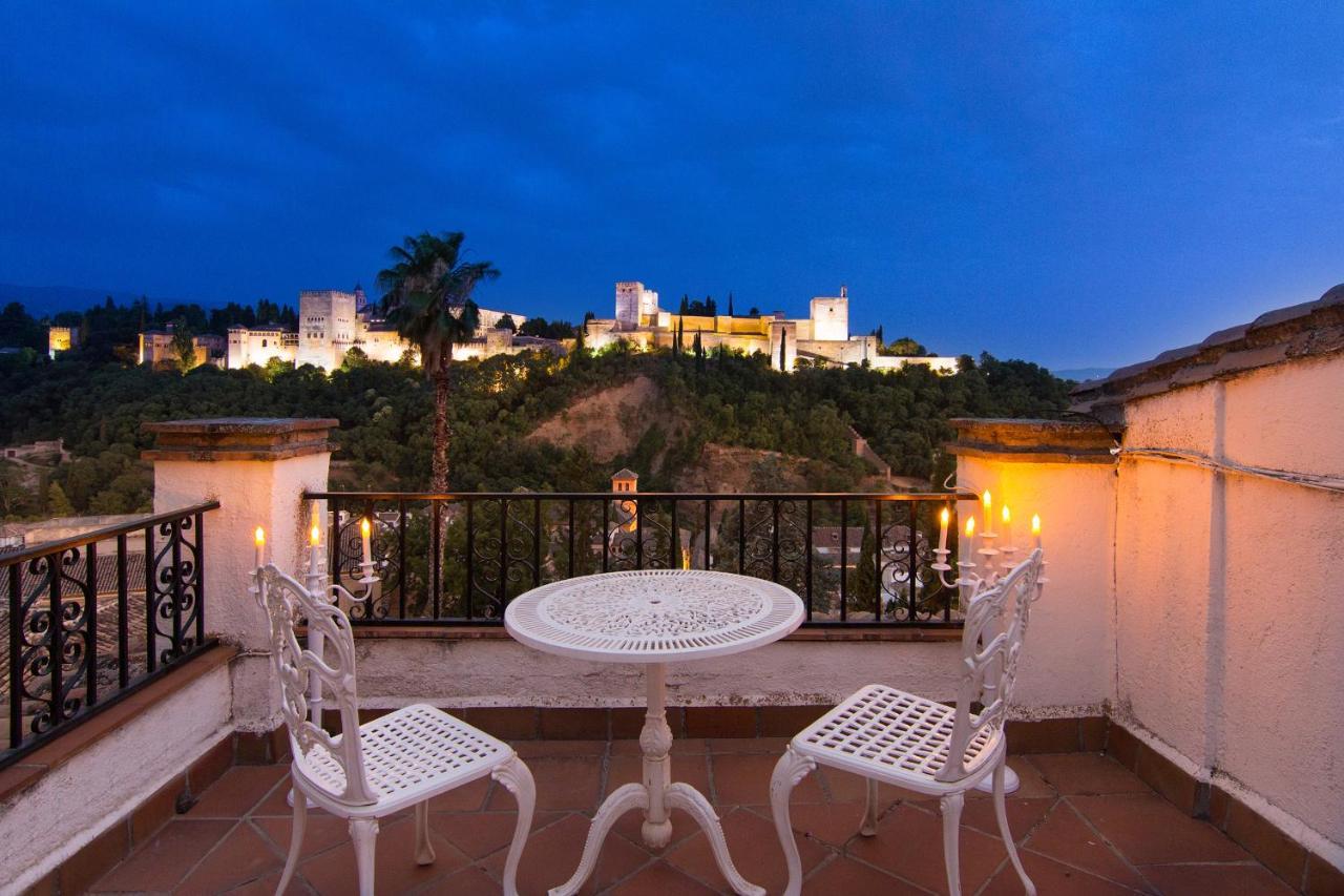 2.5 Million Villa. Magical Sunset. Super Close To Everything. 5br, 4ba, Pool, A/c+heating * Granada