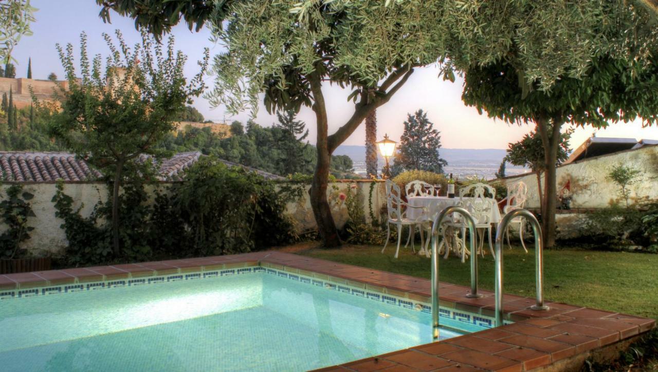 2.5 Million Villa. Magical Sunset. Super Close To Everything. 5br, 4ba, Pool, A/c+heating Appartamento *