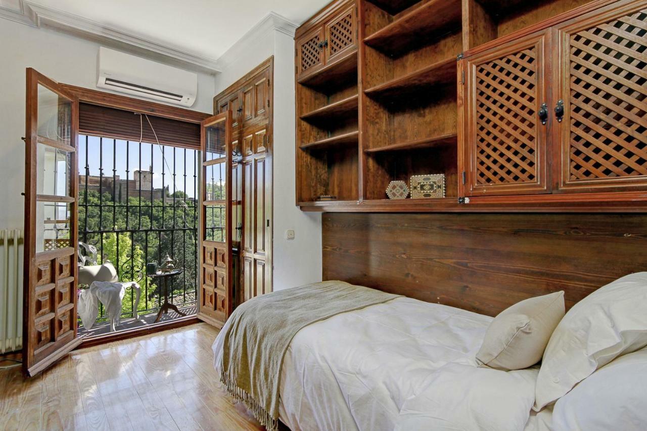2.5 Million Villa. Magical Sunset. Super Close To Everything. 5br, 4ba, Pool, A/c+heating Appartamento *