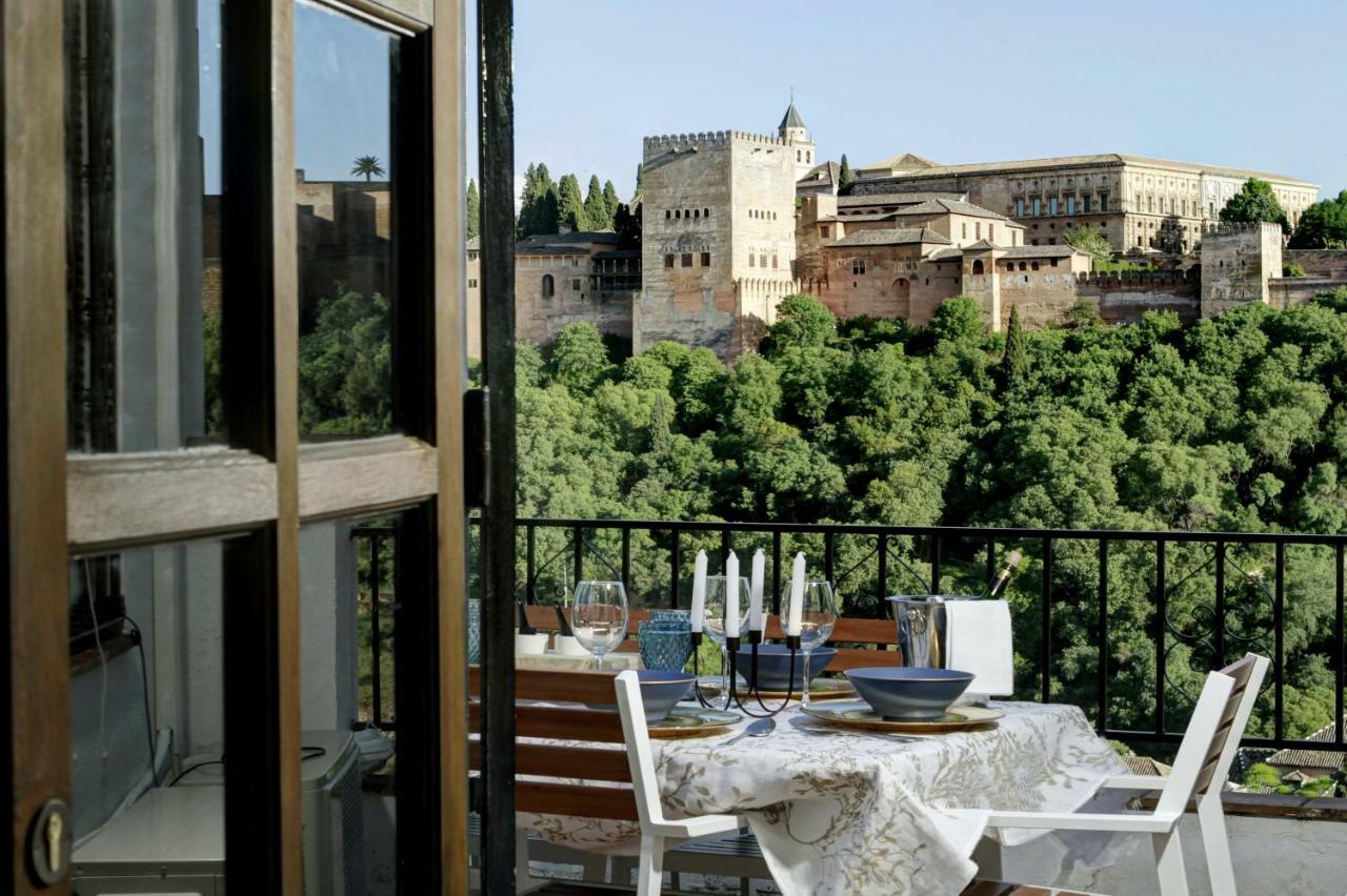 Appartamento 2.5 Million Villa. Magical Sunset. Super Close To Everything. 5br, 4ba, Pool, A/c+heating Granada