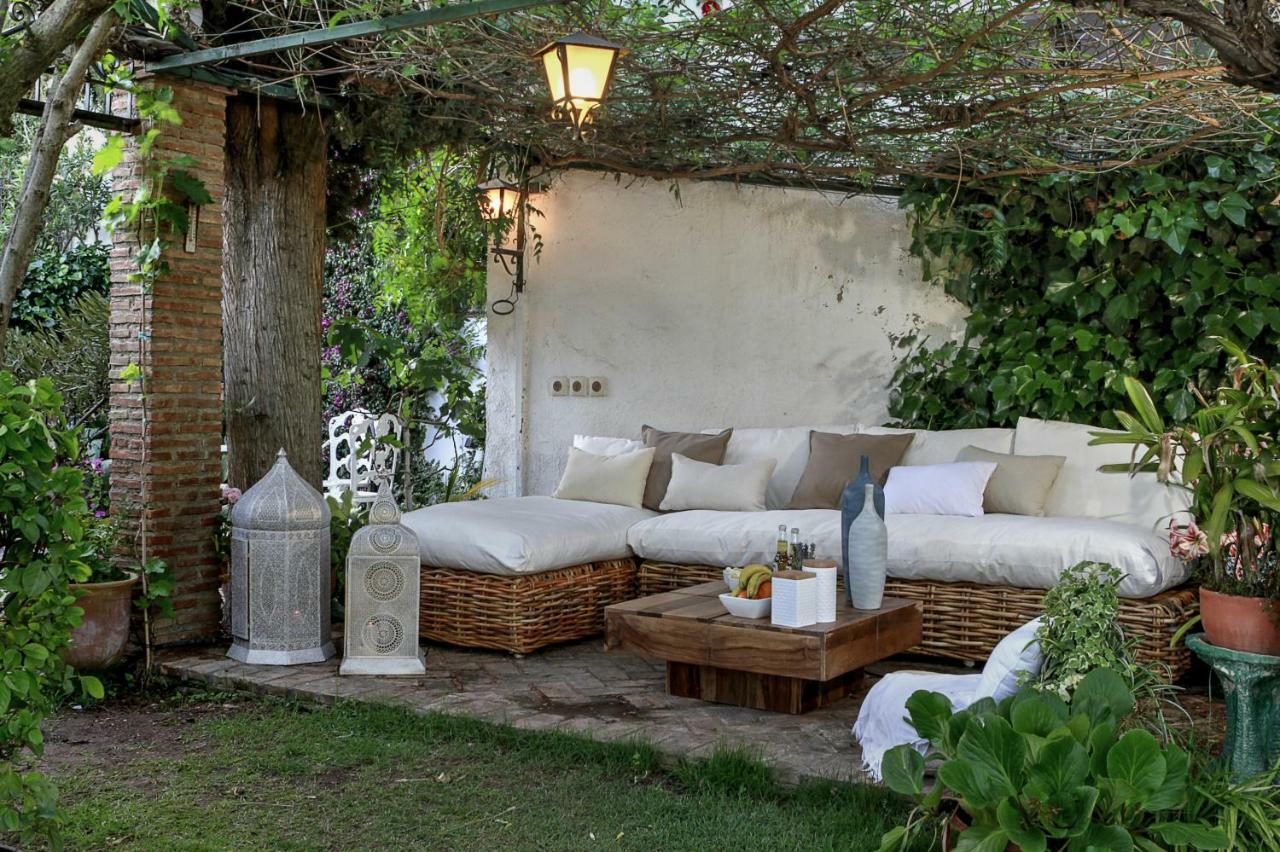 2.5 Million Villa. Magical Sunset. Super Close To Everything. 5br, 4ba, Pool, A/c+heating Appartamento